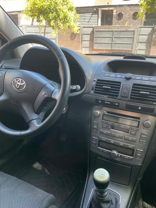 Toyota Avensis 2.2 D-4D 150cv Executive ETIQUETA B