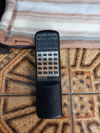 Mini cadena Denon D-C30