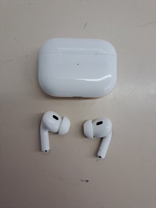 AirPods Pro 2 auricolari wireless USB-C cancellazione del rumore