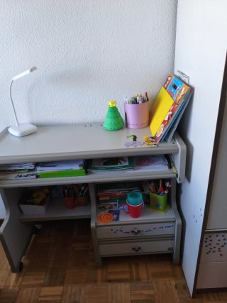 Mesa de estudio infantil