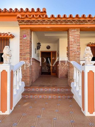 Chalet en venta en Manantiales - Lagar - Cortijo en Alhaurín de la Torre
