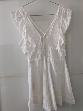 Mono blanco bordado talla S