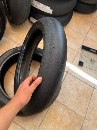 Pirelli Diablo Superbike SC1