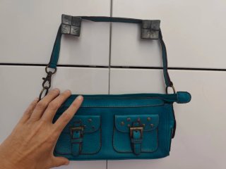 Bolso de cuero turquesa