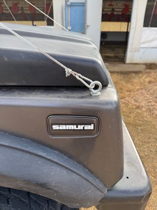 PLACAS LATERALES SUZUKI SAMURAI