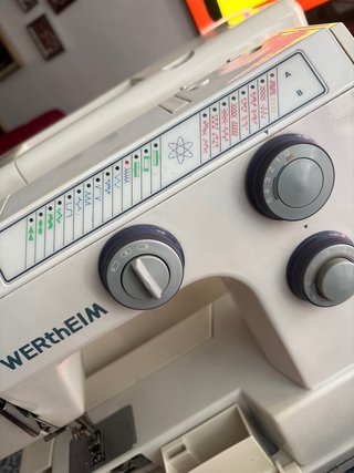 Máquina de coser Wertheim