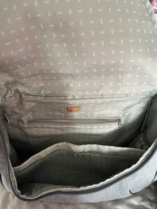 Bolso de bebé gris y turquesa
