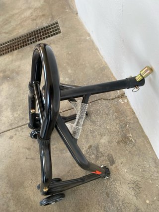 Elevador frontal para moto