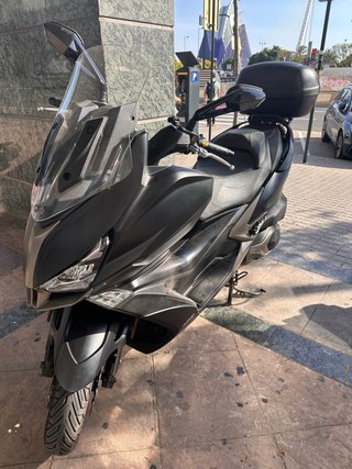 Kymco Xciting S400 Negra
