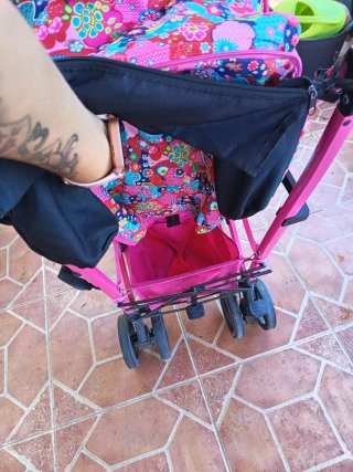Silla de paseo. tiene alguna manchita.