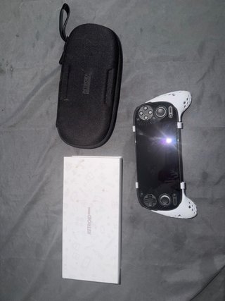 Retroid Pocket 5 - Funda y Caja