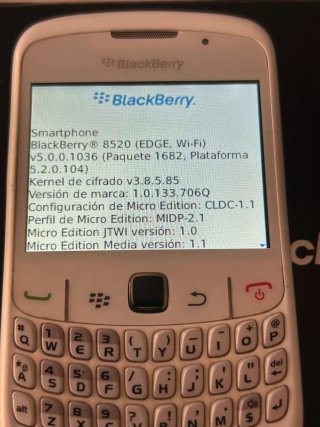 Se venden 2 móviles por no usar. Blackberry 8250 b