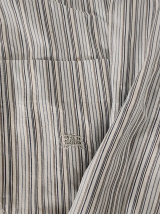 Camisa Burberry Rayas Gris y Blanca