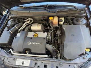 Opel Signum 2003
