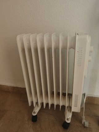 Calefactor eléctrico blanco