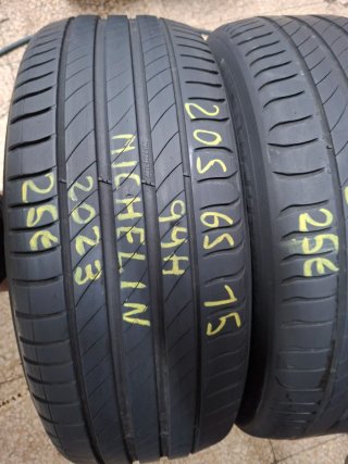 Neumáticos 205/65/15 Michelin