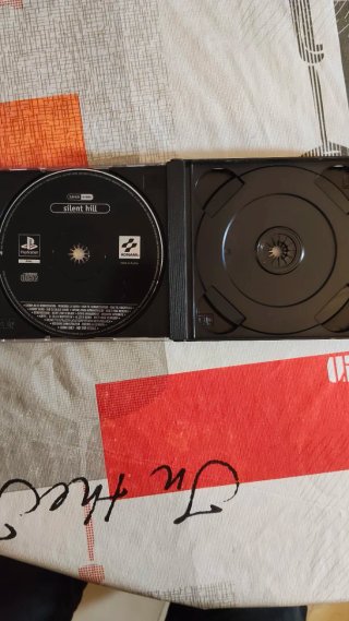 Metal Gear Solid PS1 PAL España Demo Silent Hill
