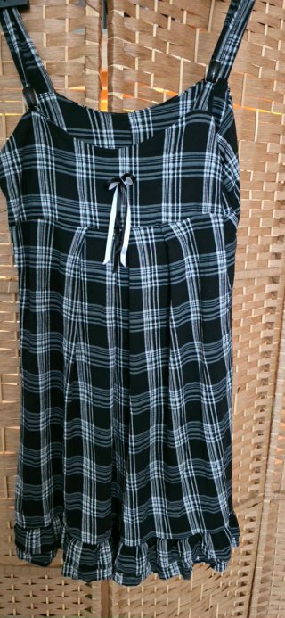 Vestido a cuadros negro y blanco