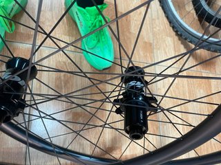 Ruedas de bicicleta visión carbono carretera