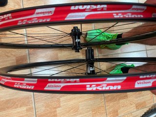Ruedas de bicicleta visión carbono carretera