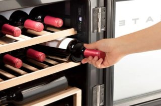 Vinoteca Negra Nueva A ESTRENAR