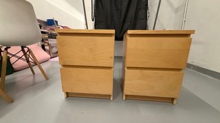 Mesas de noche de madera (2 unidades)