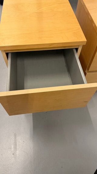 Mesas de noche de madera (2 unidades)