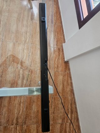 Barra de Sonido Poss Negra, poco uso.