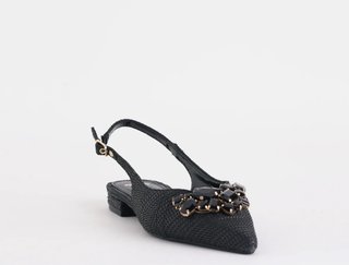 Zapato slingback negro con pedrería
