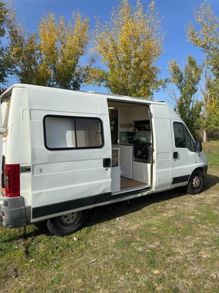 Furgoneta camper Peugeot Boxer 2004
