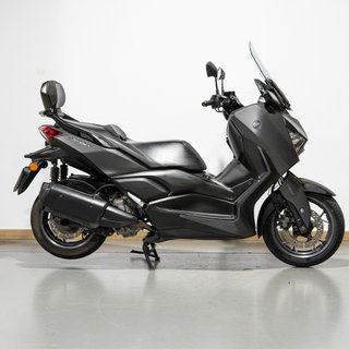 Yamaha XMAX 300