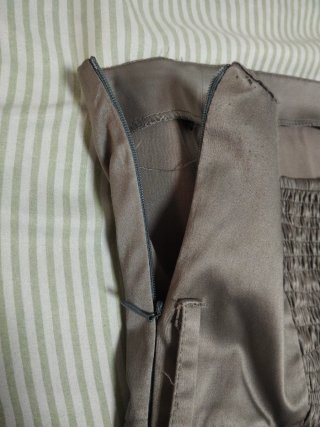 Vestido plateado sin tirantes