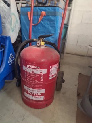 Extintor Carro 25 kg ABC