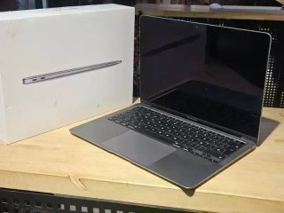 MACBOOK AIR 2020 13" M1 8GB 256GB 93% (127CICLOS)