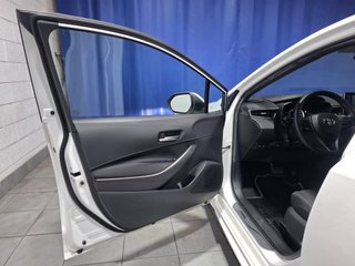 Toyota Corolla 1.8 125H BUSINESS E-CVT