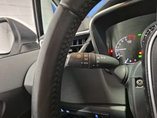 Toyota Corolla 1.8 125H BUSINESS E-CVT