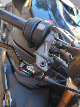 BMW S1000R