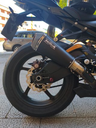 BMW S1000R