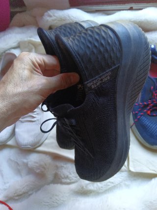 Zapatillas Skechers Azul y Negro