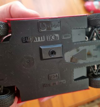 Bugatti EB110 (1991) Burago 1/24 - Modellino