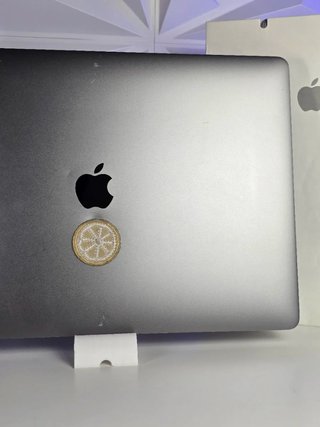 MacBook Pro 2017 Touch Bar Plata