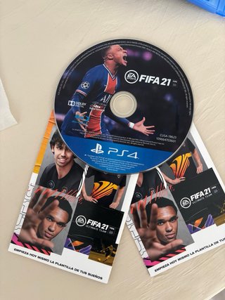 PS4 Pro 1TB Real Madrid + FIFA 21