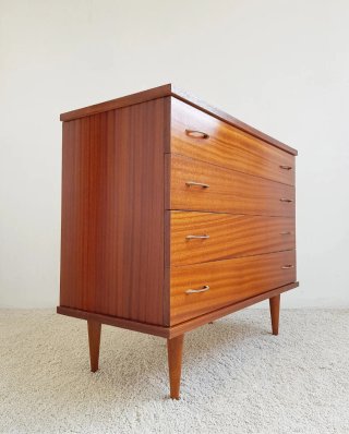 Comoda Mid-Century | De embero. Vintage, 60s.