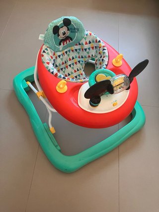 Correpasillos Mickey Mouse