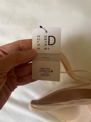Sujetador Chantelle 95D Beige sin aros