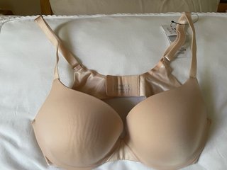 Sujetador Chantelle 95D Beige sin aros