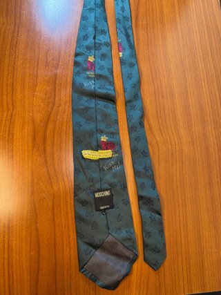 Cravatta Moschino Vintage 100% Seta Fatta a Mano