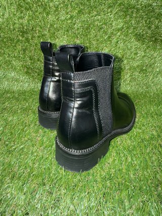 Botines Bershka Talla 36 Negros