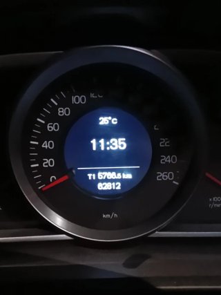 Volvo V40 2013