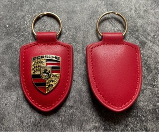 Llavero Porsche Piel Rojo